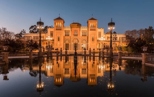 Art Museum reflected in a fountain