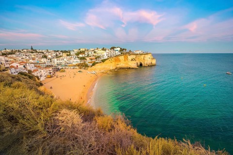 Overview with beach and cliff