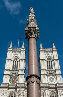 Crimean War and Indian Mutiny memorial column in front of Westminster Abbey