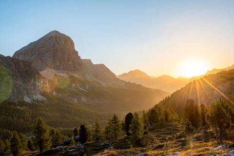 Sunrise in front of the summits Col dei Bos and Tofane
