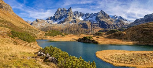 Long lake at the Silbertaler Winterjochle
