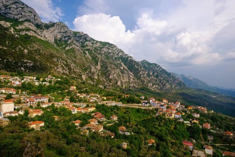 Skanderbeg mountains with Kruja