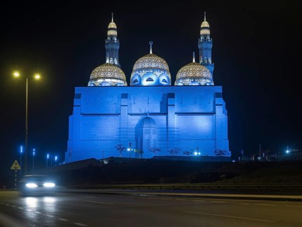 Illuminated Mohammed Al Ameen Mosque