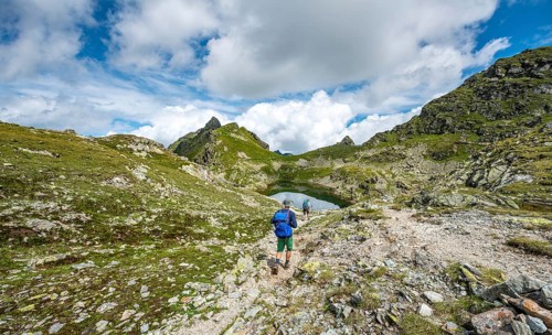 Hikers at small lakes in the Klafferkessel