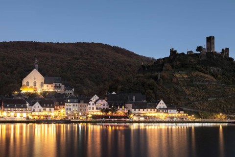 View over the Moselle to Beilstein with castle ruin Metternich