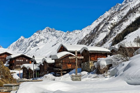 Snow-covered Valaisan reservoirs