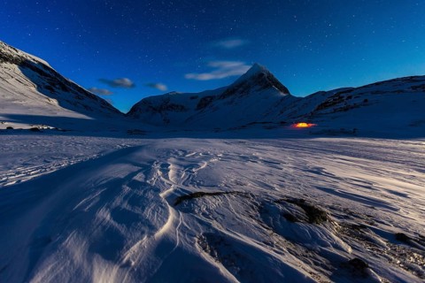 Tent in the snow
