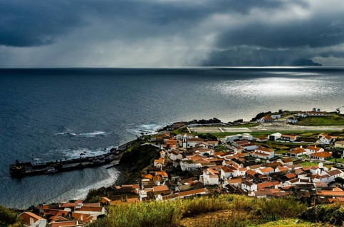 Vila do Corvo
