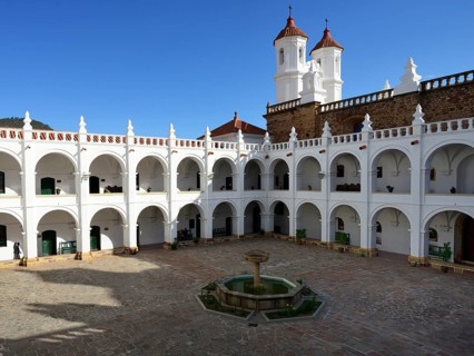 Courtyard with fountain