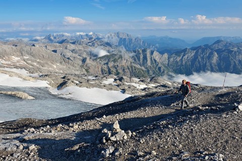 Mountaineers below the summit of the Hochkonig