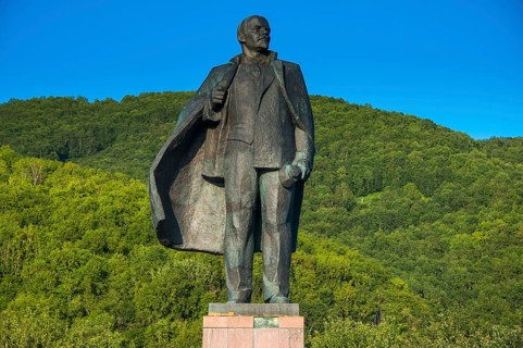 Lenin statue in Petropavlovsk-Kamchatsky