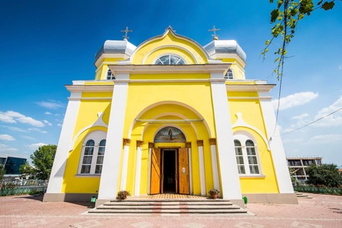 Russian Orthodox Church in the center