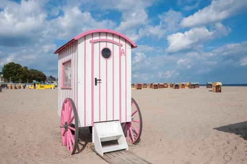 Historic bathing cart
