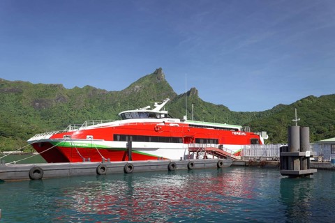 Terevau Ferry in the port of Vaiare