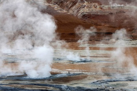 Steaming fumaroles