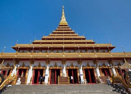 Nine-storey Stupa Phra Mahathat Kaen Kakhon