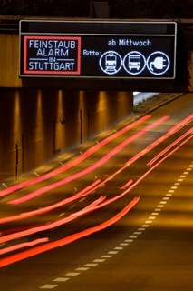 Information sign fine particles alarm on highway