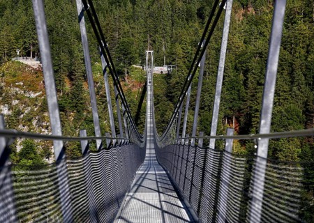 Suspension bridge Highline 179