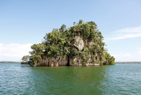 Cayo or Rock Island