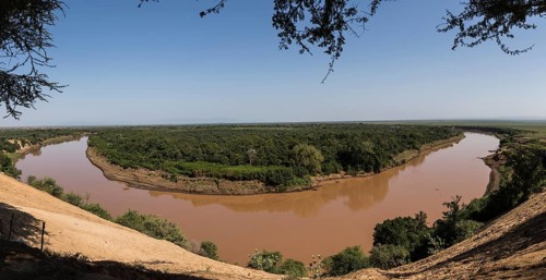 River loop at the Omo