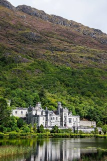Kylemore abbey on the Pollacapall Lough