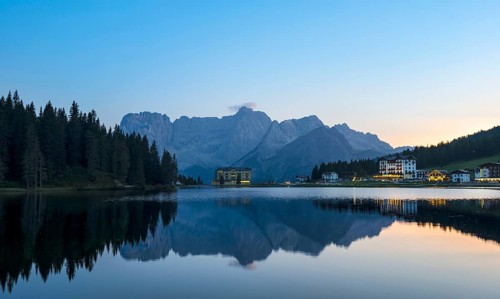 Lake Misurina at dusk