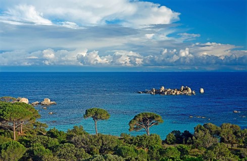 Bay of Palombaggia with turquoise blue sea