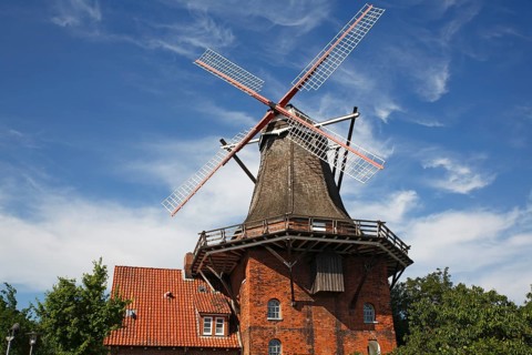 Windmill Aurora
