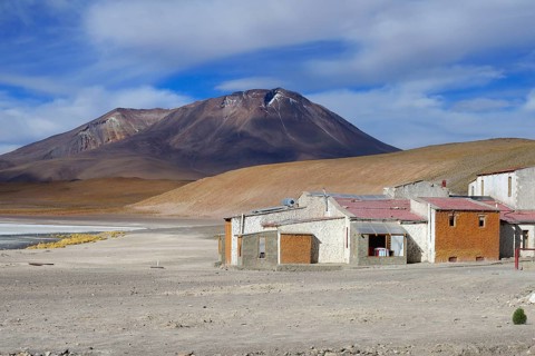 Houses on the Laguna Hedionda