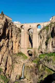 Puente Nuevo bridge on cliffs