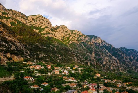 Skanderbeg mountains with Kruja