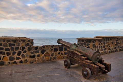 Cannon in Fort Bateria de Santa Barbara