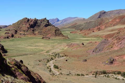 Grazing horses in Valle Encantado Valley