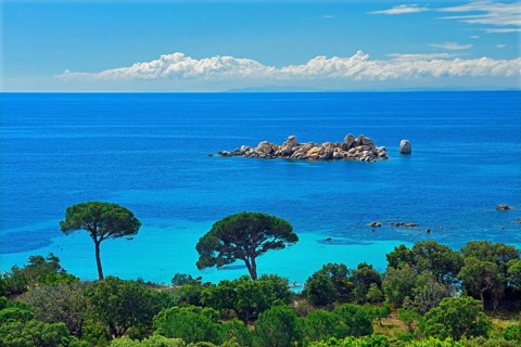 Bay of Palombaggia with turquoise blue sea