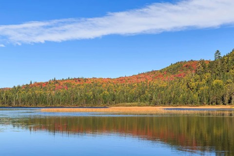 Lac aux Rats in autumn