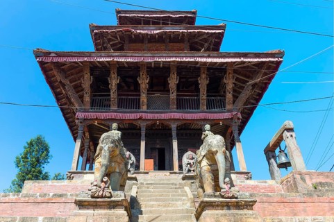Ganesh Shrine with stone elephants as guard figures