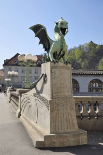 Bronze statue of a dragon on the Dragon Bridge