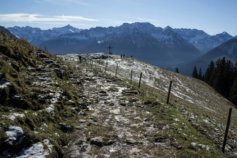 Hiking trail from Hirschalpe to Spieser