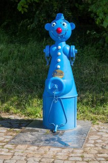 Funny Drinking Water Dispenser