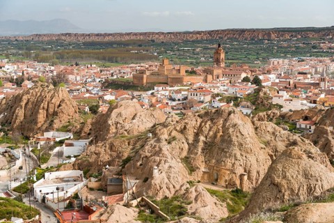 Troglodytos cave district