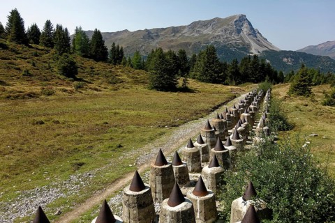 Tank barrier