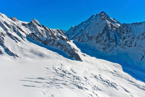 Snow-covered Anun clacier