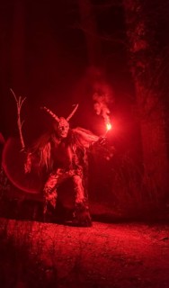 Krampus with the Lichtenworther Klachlteufel at the Advent Market