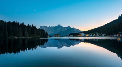 Lake Misurina at dusk