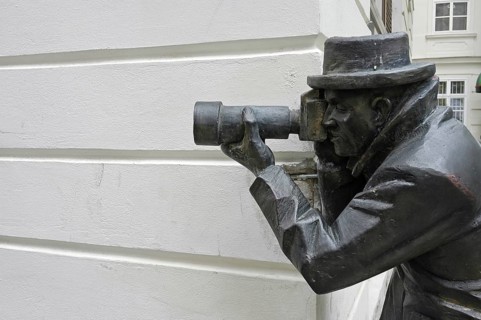 Paparazzi, bronze figure, Bratislava