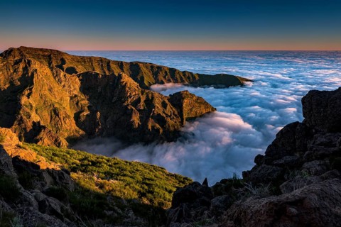 Sunrise with sea of mist