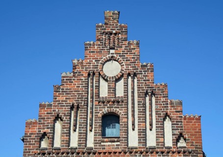 Stepped gable on the Latin school from 16th century