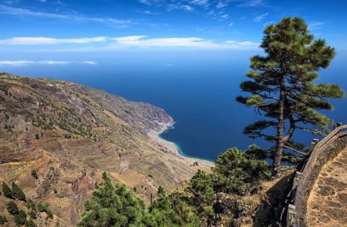 View from Mirador de las Playas viewpoint on Las Playas bay
