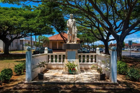 Captain James Cook statue in Lihue park on the island of Kauai