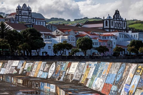 Harbour wall painted by sailors